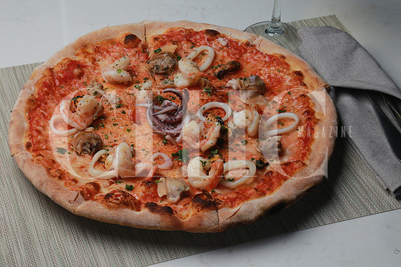 Pizza Frutti di Mare (7)