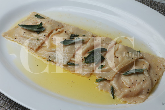 Ravioli rellenos de salmón
