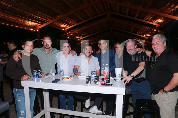 Alberto Canavati, Oscar Quintanilla, Alejandro Rodríguez, Eduardo Taméz, Francisco Fernández, Mico Lozano, Juan Nuñez y Héctor Benavides