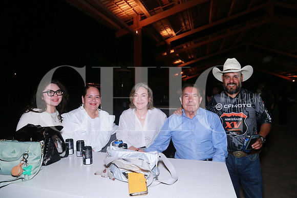 Karelina Vega, Beatriz Ortiz, Fanny Cardona, Heriberto Cardona y Valentín Ortiz (2)