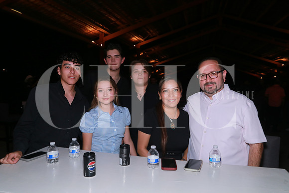 Rodrigo Martínez, Nicolás Cardona, Renata Garza, Ada Sánchez, Jorge Garza y Alejandro Garza (2)