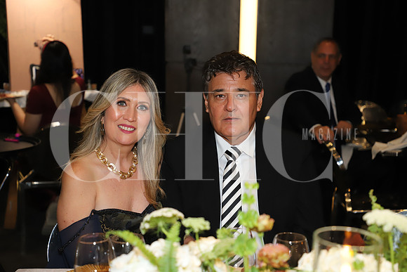 Martha Salazar y Ricardo Cavazos 0