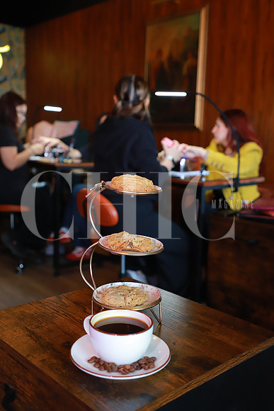 Barok Coffee Nails 1