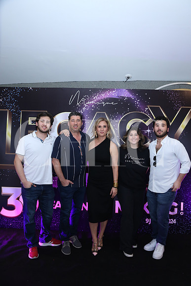 Marcelo Elosúa, Andrés Elosúa, Monique Letayf de Elosúa, Alani Elosúa y Andrés Elosúa 5