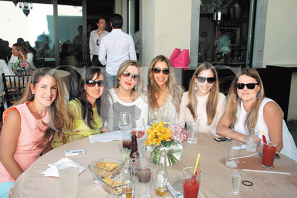Denisse Ramonfaur de Farías, Martha Eugenia García, Paola Rodríguez, Amiel Ruiz,  Christian Savignon y Valeria Camelo