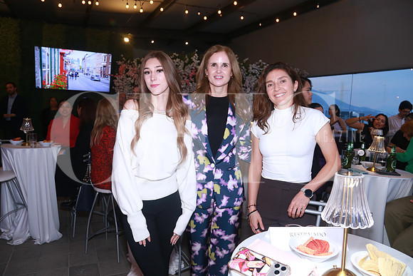 Tatiana Flores, Annabelle Larouche y Natalia Gaytán (4)