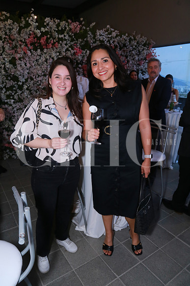 Valeria Macias y Beatriz Galván (2)