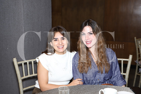 Rocio Flores y Laura Lozano de León 0
