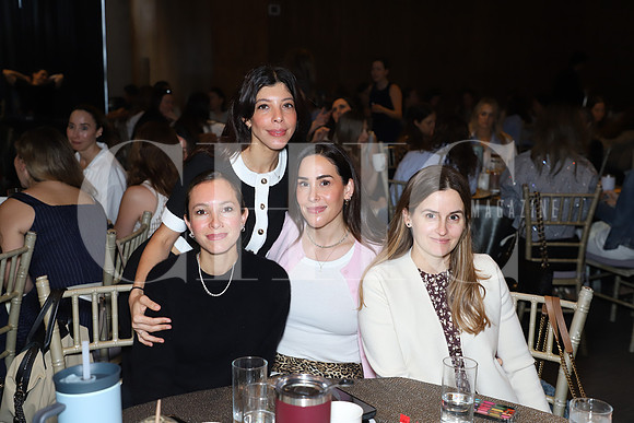 Paula Cortes, Regina Lozano, Daniela Treviño y Daniela Sada 0