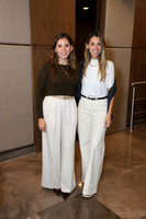 Ana Lucia Cuevas y Andrea Monarres 1