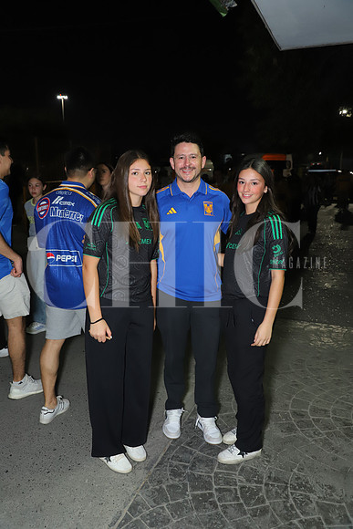 Roberta Tijerina, Oliverio Tijerina y Cecy Tijerina 0