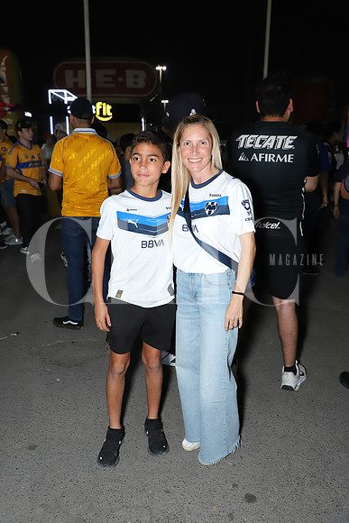 Santiago de León y Karla Treviño0