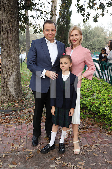Fernando Santillan, Olga Tulik y Charlotte Santillán0