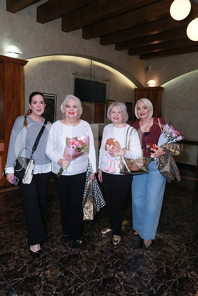 Katie Elizalde, Nena Villarreal de Elizalde, Noemí Villarreal de Ortiz y Nelia Villarreal de Mendoza (3)
