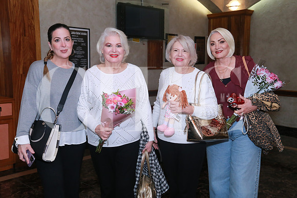 Katie Elizalde, Nena Villarreal de Elizalde, Noemí Villarreal de Ortiz y Nelia Villarreal de Mendoza