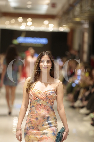 Desfile ya puedo escucharte 233