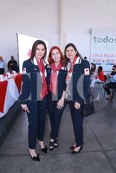 Mónica Martínez de De la Garza, Laura Barrera y Catalina Carrillo (4)