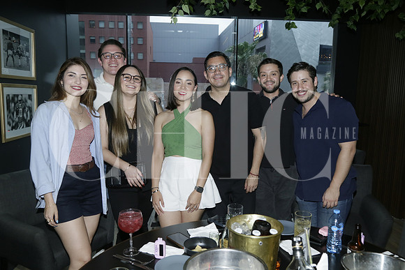 Arely Quintanilla, Luis Gómez, Paulina Rochin, Martha Robles, Ricardo Guerrero, Luis Reyes Mauricio Mendoza y Andrés Vallejo