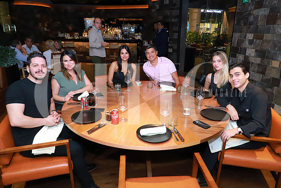 Hector Mejia, Susana Saracho, Alejandra Cantú, Samuel Hernandez, Valeria Godinez y Alexander Ross 4