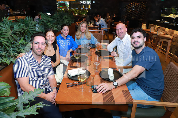 Rodrigo Salinas, Dina Bazan, Paola Tafich, Eugenia Sada, Pablo Michel y Alex Rodríguez 3