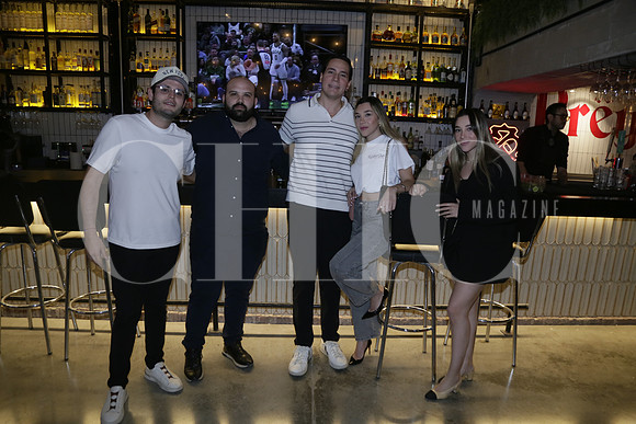 Eugenio Barrera, Adrián Ortíz, Humberto Torres, Paulina Lozano y Victoría Lozano (2)
