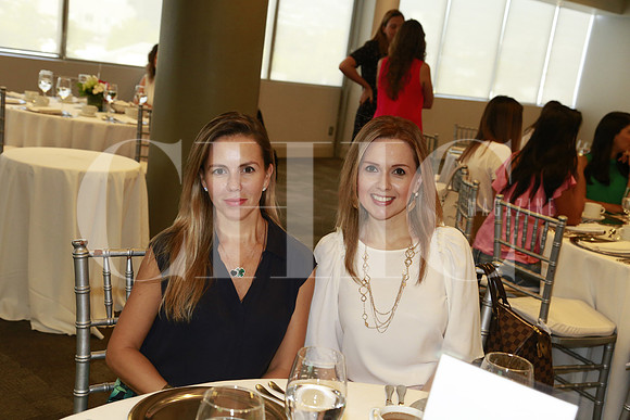 Bárbara Villanueva de Cárdenas y Marlene de Santos
