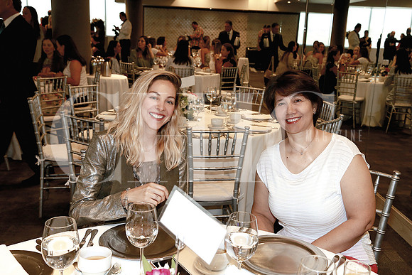 Lily Garza de Sada y Lidia Barrera