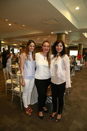 Angélica San Vicente,  Roxana de González y Mónica Rodríguez