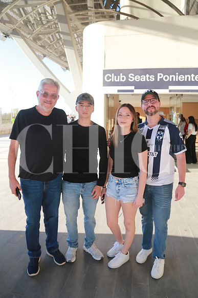 César Lujar, Santiago Lujan, Mafer Lujan y César Lujan (2)