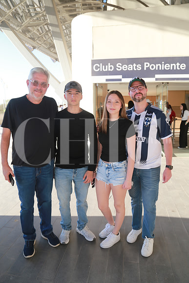 César Lujar, Santiago Lujan, Mafer Lujan y César Lujan (3)