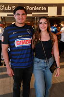 Gerardo González y Monse Chávez