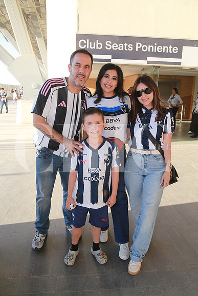 Patricio Cantissani, Victoria Nuñez, Mayte Rodríguez y Patricio Cantissani (2)