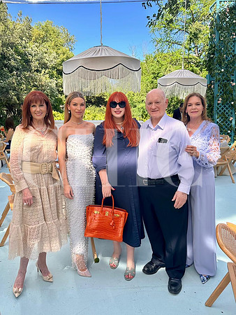 Victoria de Morales, Andrea Benavides Morales, Victoria Kühne, Alejandro Morales Mega, Norma Morales Mega