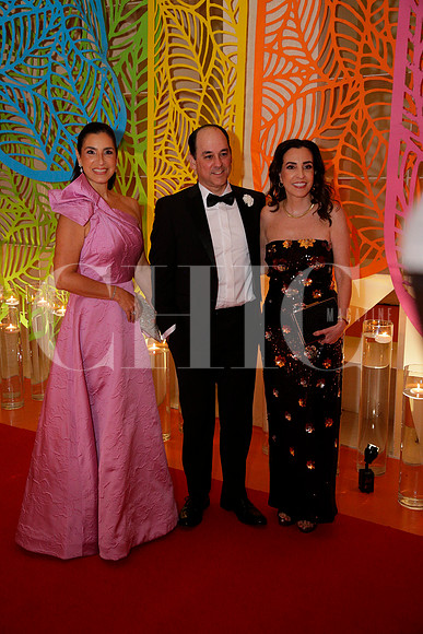Ale Bueno Gil, Adrián Maldonado y Lucy Bueno 3