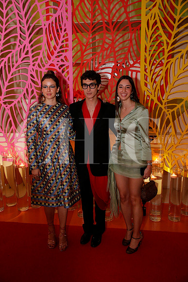 Renata Santos, Alvaro Barrera y Camila Santos 2