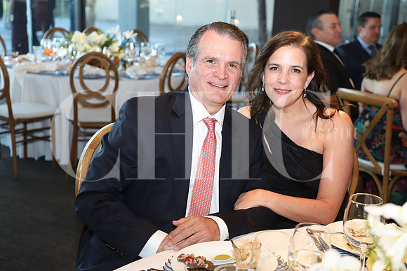 Sergio Robles Gil y Lorena Medrano