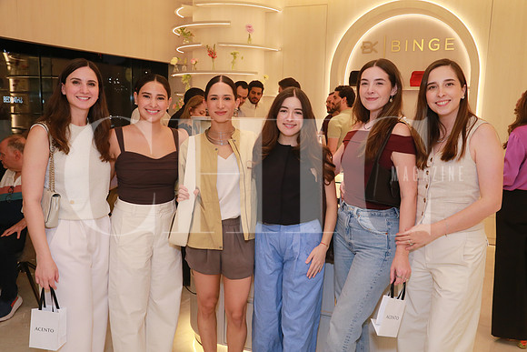 Anabella Soriano, Ana Caro Hernández, Alejandra Peña, Priscila Villarreal, Mara Chapa y Valeria Ruíz (2)