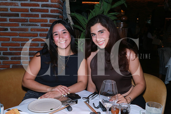 Valeria Torres y Abril Pineda (2)