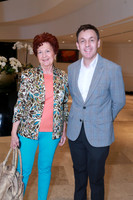 Constanza Madero de Martínez y Gerardo Macias