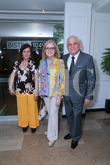 María Elisa Valle, Leonor Salinas de Guerra y Nicandro Guerra