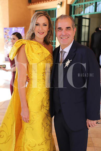 Mónica Glenn de González y Manuel González 0