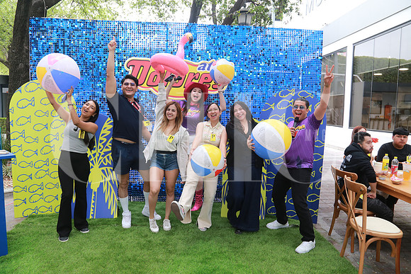 (ganadores de Atun Dolores) Darian Almaraz, Uriel Toriz, Karen Guevara, Angie Bermea Andrea López y Valeria Aguilar y Jorge Amaya (3)