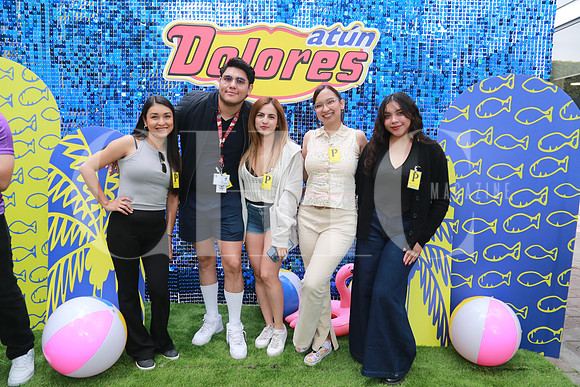 (ganadores de Atún Dlores) Darián Almaraz, Uriel Toriz, Karen Guevara, Andrea López y Valeria Aguilar (5)