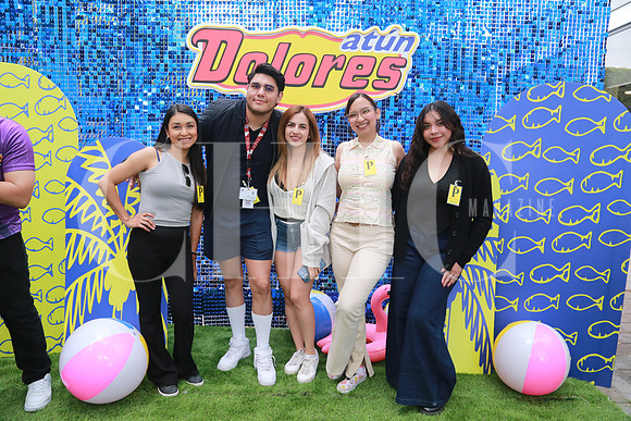 (ganadores de Atún Dlores) Darián Almaraz, Uriel Toriz, Karen Guevara, Andrea López y Valeria Aguilar (6)