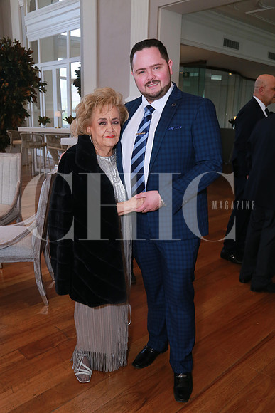 (mamá y sobrino del novio) Carmén Rodríguez de Fernández y Manuel de Jesús Fernández (2)