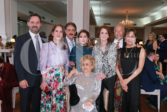 Pablo De Los Santos, Luisa De los Santos, Toño Morales, Carmén Fernández, Olinda Fernández, Carmen Rodríguez de Fernández, Arturo Acosta y Angelica de Acosta