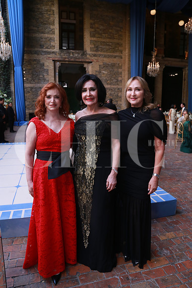 Betty Padilla de Marcos, Margarita González de Berchelman y Luisa María González de Andonie (2)