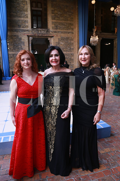 Betty Padilla de Marcos, Margarita González de Berchelman y Luisa María González de Andonie