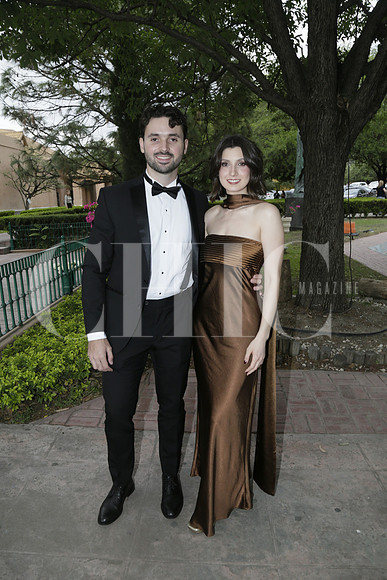Diego Arias y Rebeca Bazua (2)