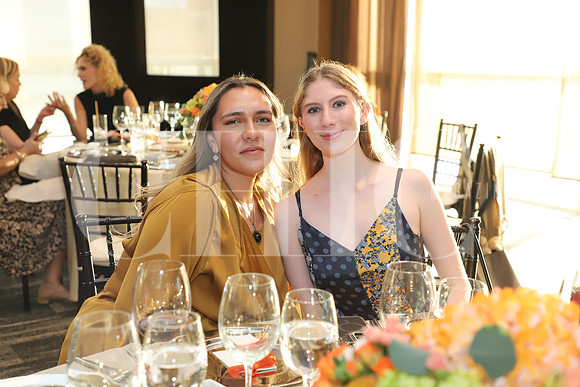 María Chapa y Alida Balli 1